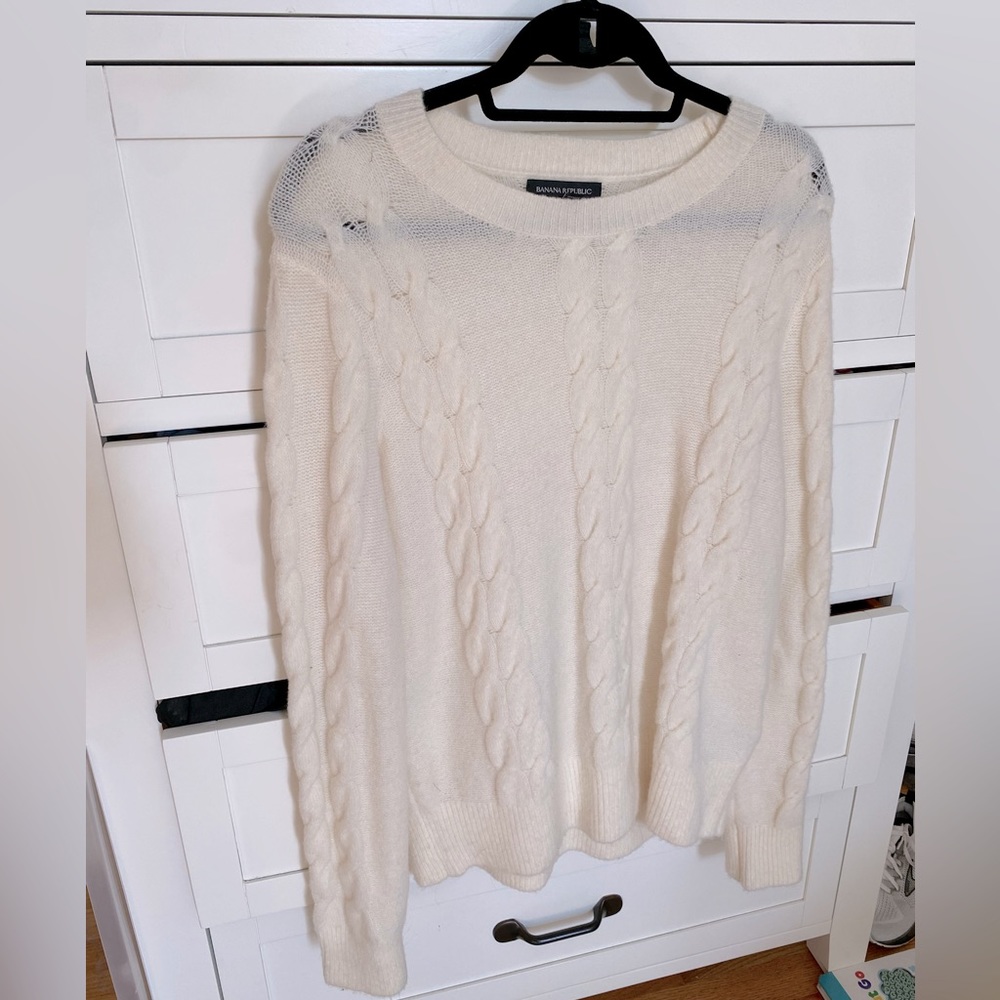 Banana republic cable knit sweater